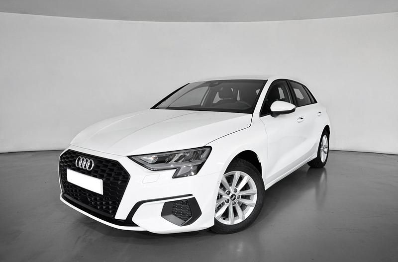 Usado Audi A3 Sportback 110 CV (80 kW) 2023 Blanco ibis Utilitario