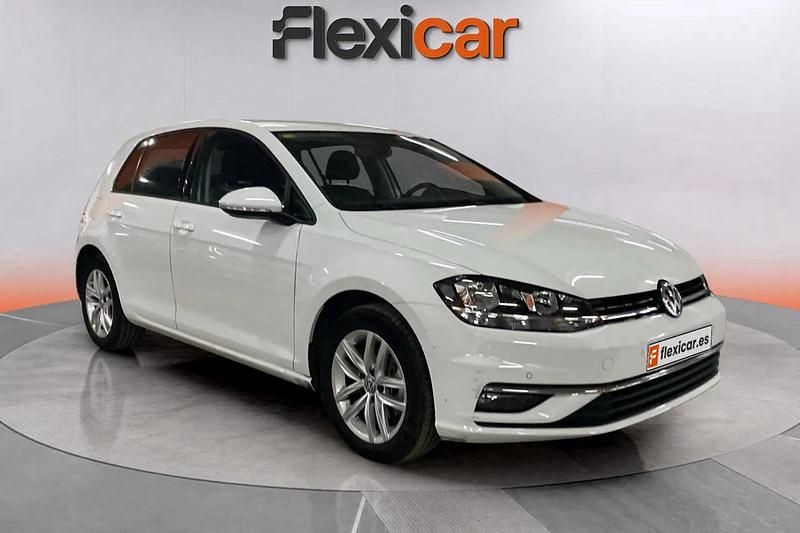 Usado VW Golf Advance 125 CV (91 kW) 2017 Blanco Berlina