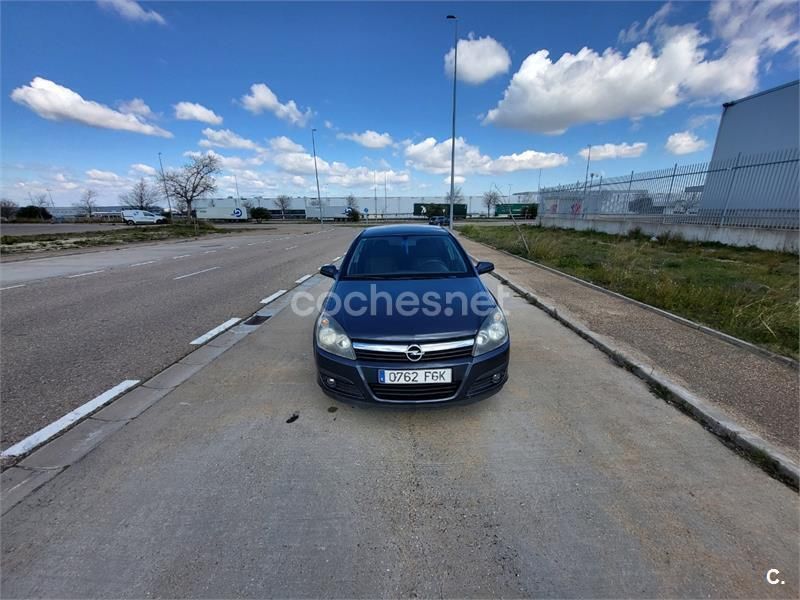 Azul Usado 2006 Opel Astra Sport Berlina | 3600 € (Precio justo) - Imagen 1/4