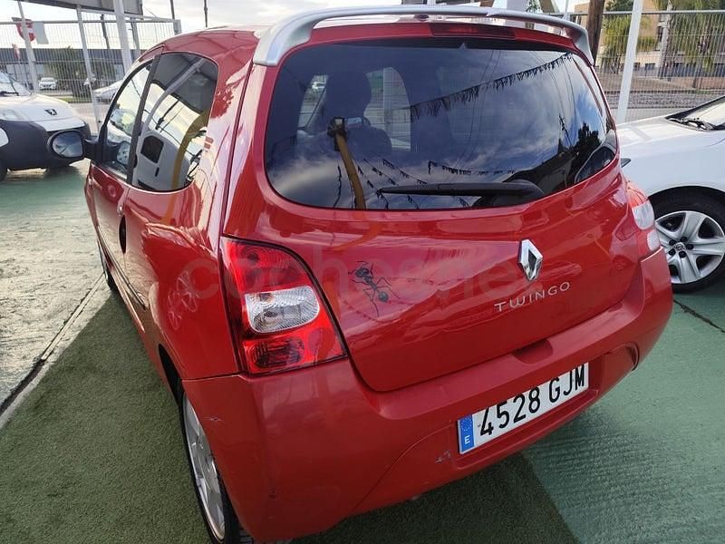 Usado Renault Twingo Dynamique 75 CV (55 kW) 2008 Blanco Utilitario