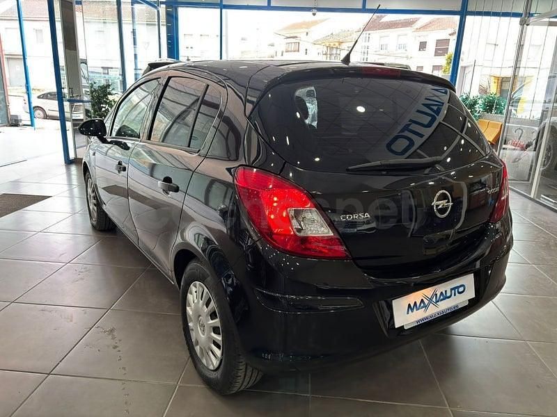 Usado Opel Corsa Expression 75 CV (55 kW) 2014 Negro Berlina