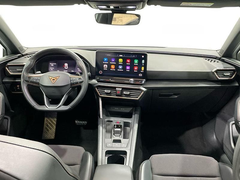 Usado Cupra Leon 150 CV (110 kW) 2024 Blanco Berlina