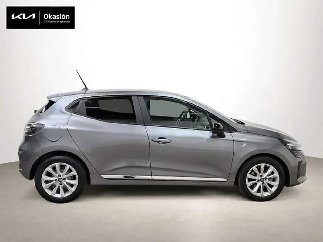 Usado Renault Clio Evolution 101 CV (74 kW) 2024 Gris Utilitario