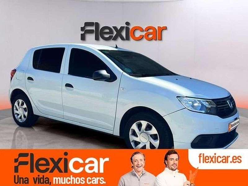 Usado Dacia Sandero Essentiel 90 CV (66 kW) 2019 Blanco Utilitario