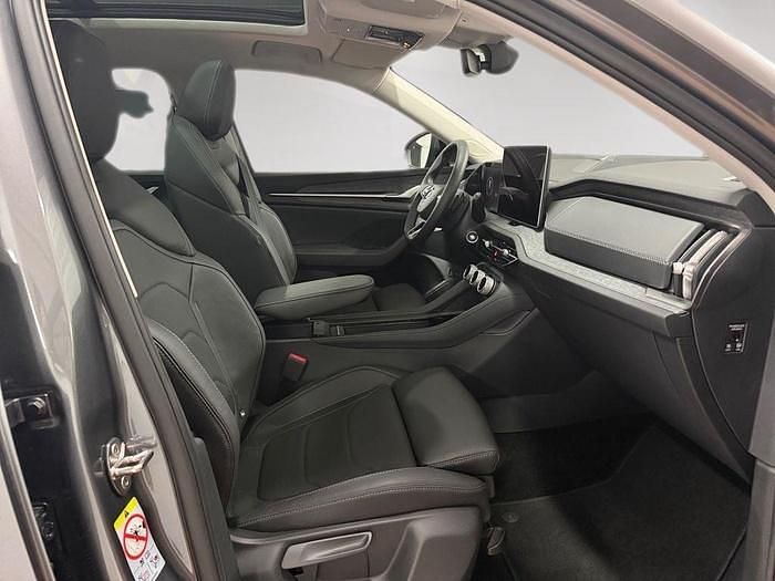 Usado Skoda Kodiaq 150 CV (110 kW) 2024 Gris SUV