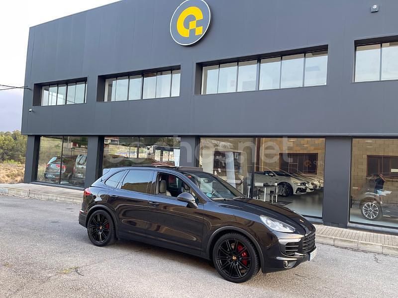 Negro Usado 2015 Porsche Cayenne SUV | 32.500 € (Un poco caro) - Imagen 1/4