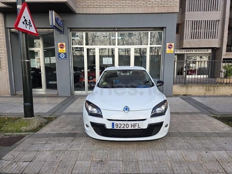Usado Renault Mégane 110 CV (80 kW) 2011 Blanco Berlina