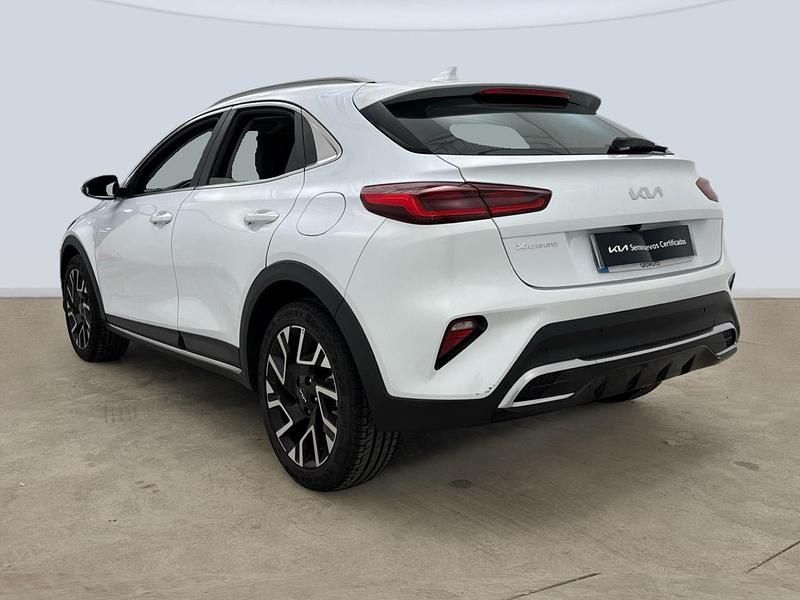 Usado Kia XCeed 101 CV (74 kW) 2024 Blanco SUV