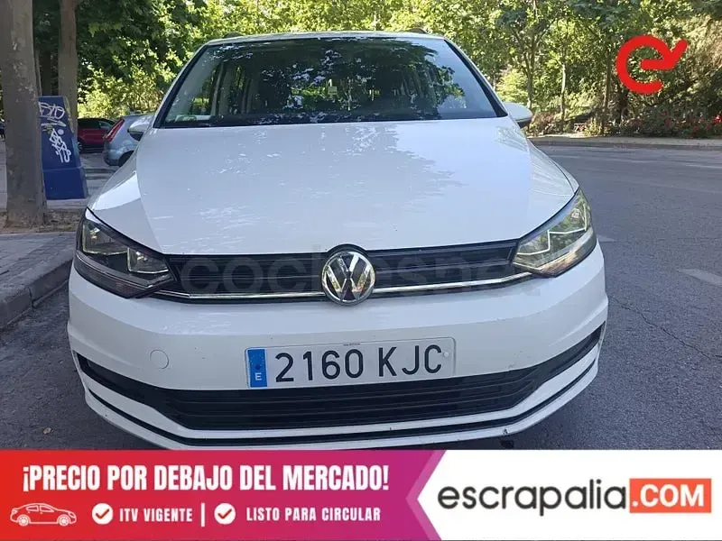 Usado VW Touran Business 115 CV (84 kW) 2018 Blanco Monovolumen