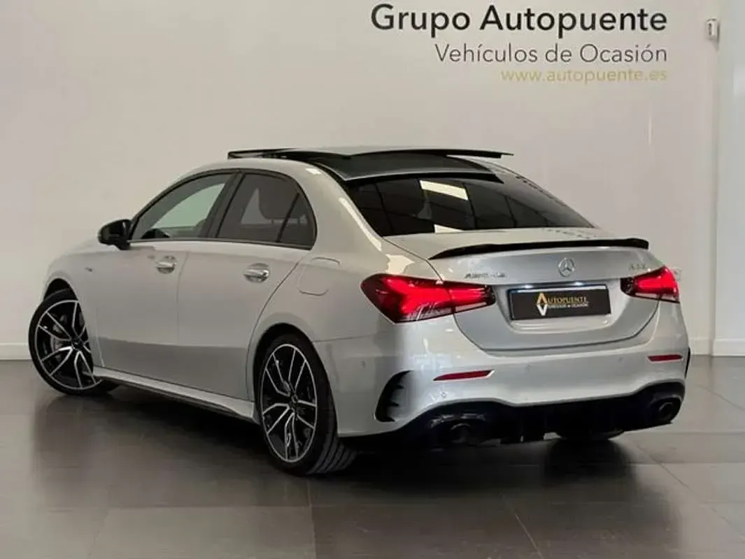 Usado Mercedes A35 AMG AMG 306 CV (225 kW) 2020 Plateado Berlina