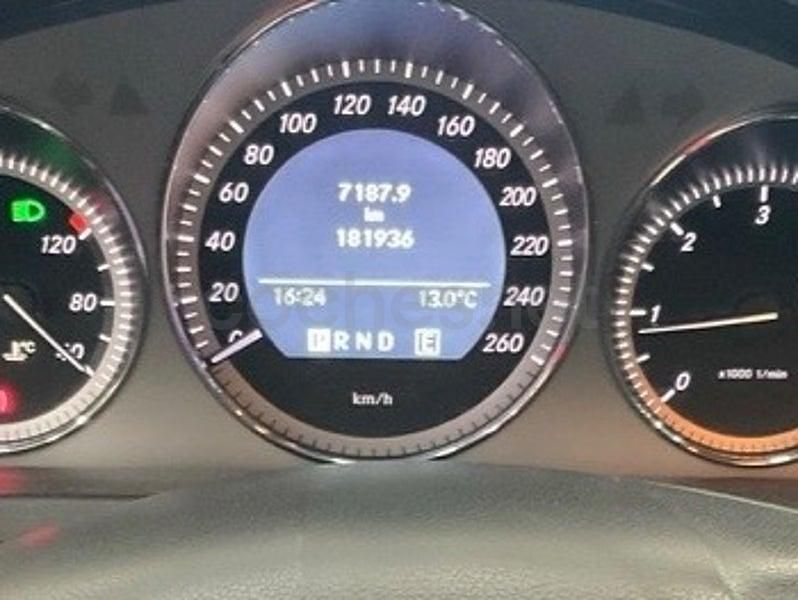 Usado Mercedes C220 Avantgarde 170 CV (125 kW) 2011 Azul Familiar