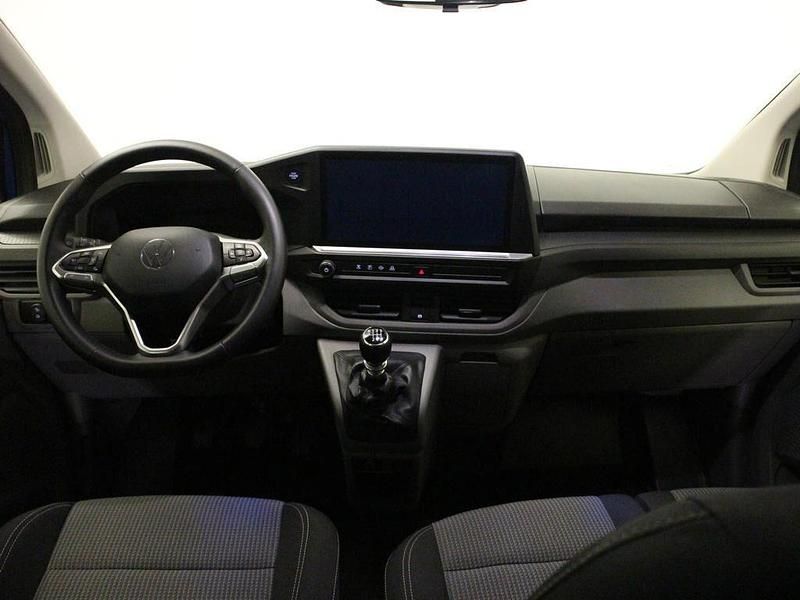 Usado VW Caravelle 110 CV (80 kW) 2025 Azul Monovolumen