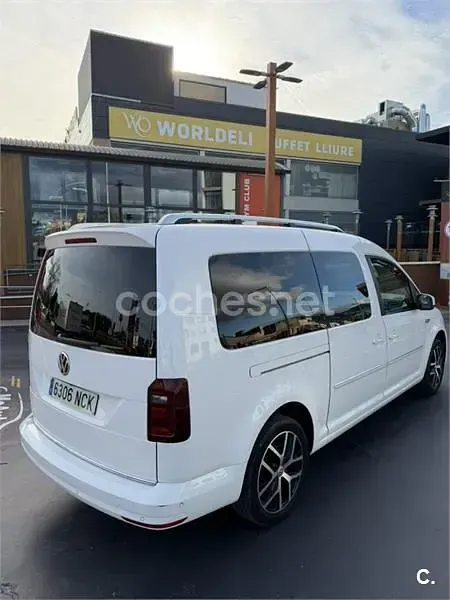 Usado VW Caddy Maxi Trendline 150 CV (110 kW) 2018 Blanco Monovolumen