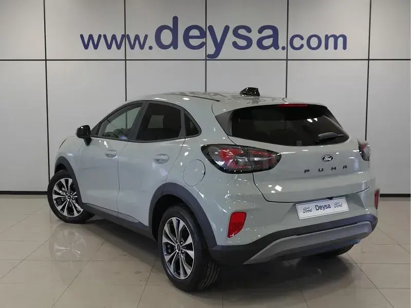 Usado Ford Puma Titanium 125 CV (91 kW) 2026 Gris / plata SUV