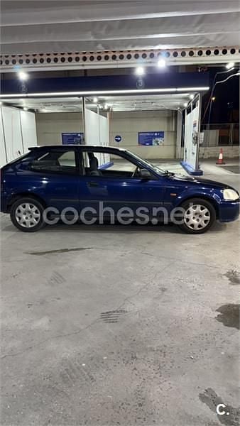 Usado Honda Civic S 90 CV (66 kW) 2000 Azul Berlina