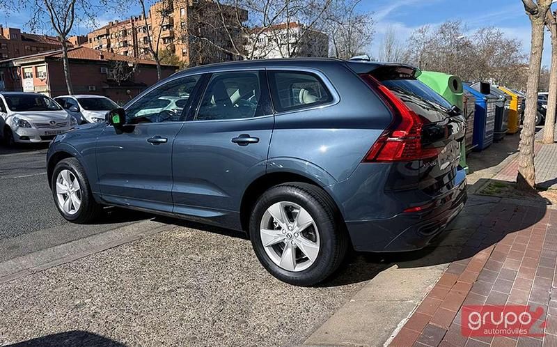 Usado Volvo XC60 Plus 200 CV (147 kW) 2022 Azul SUV