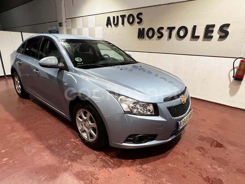 Usado Chevrolet Cruze LTZ 163 CV (119 kW) 2011 Azul Berlina