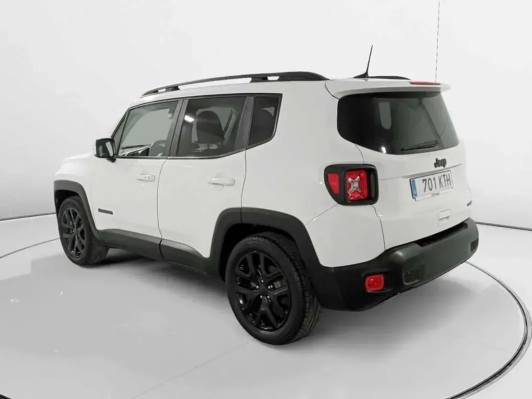 Usado Jeep Renegade Night Eagle 120 CV (88 kW) 2019 Blanco SUV