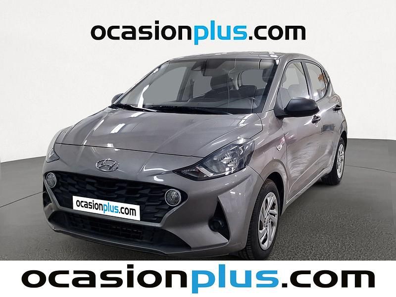 Usado Hyundai i10 67 CV (49 kW) 2022 Gris Utilitario
