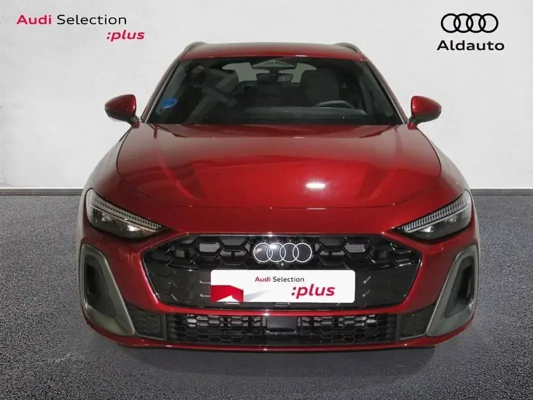 Usado Audi A5 S-Line 299 CV (219 kW) 2025 Rojo Familiar
