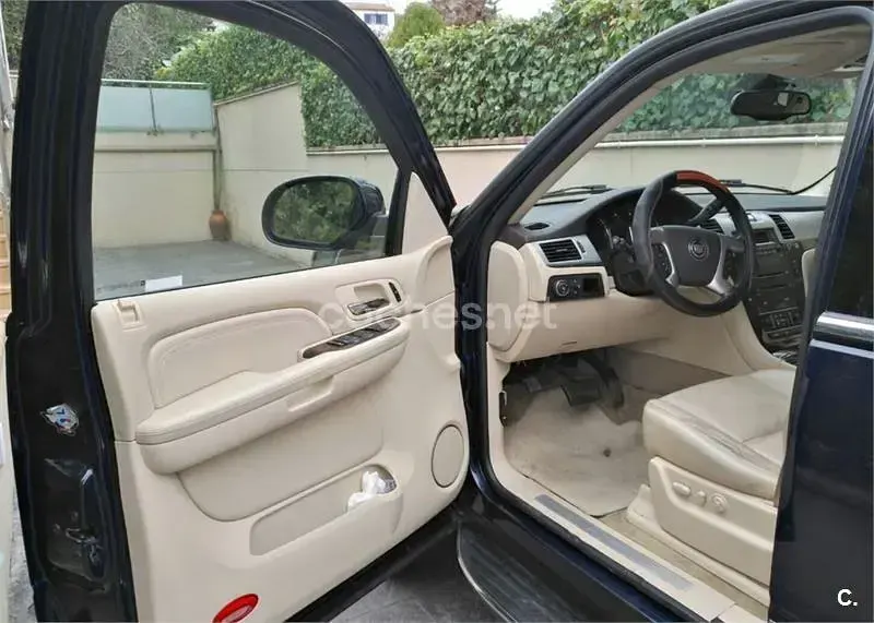 Usado Cadillac Escalade 409 CV (300 kW) 2007 Azul SUV