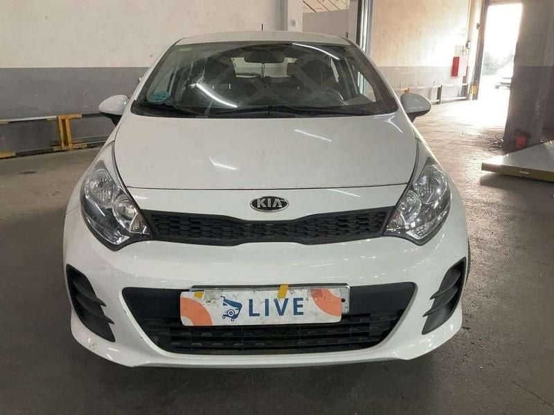 Usado Kia Rio 84 CV (61 kW) 2016 Blanco Utilitario