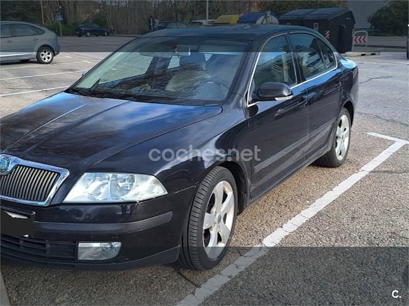 Usado Skoda Octavia Active 105 CV (77 kW) 2005 Negro Berlina