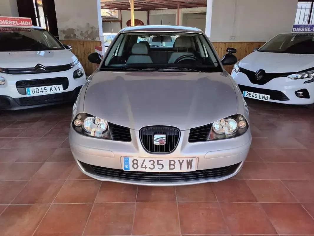 Usado Seat Ibiza Stella 64 CV (47 kW) 2002 Azul Utilitario