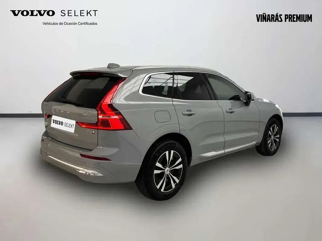 Usado Volvo XC60 Core 349 CV (256 kW) 2025 Gris SUV