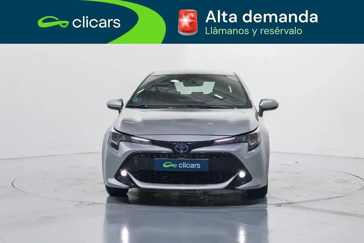 Usado Toyota Corolla Active 122 CV (89 kW) 2022 Gris Berlina