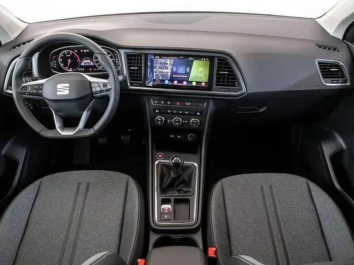 Usado Seat Ateca Style 150 CV (110 kW) 2025 Blanco SUV