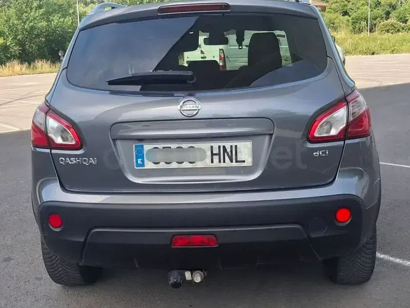 Usado Nissan Qashqai Tekna 110 CV (80 kW) 2013 Gris / plata SUV