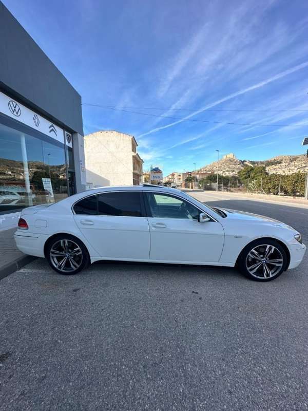 Usado BMW 730L 231 CV (169 kW) 2007 Interior piel gris Berlina