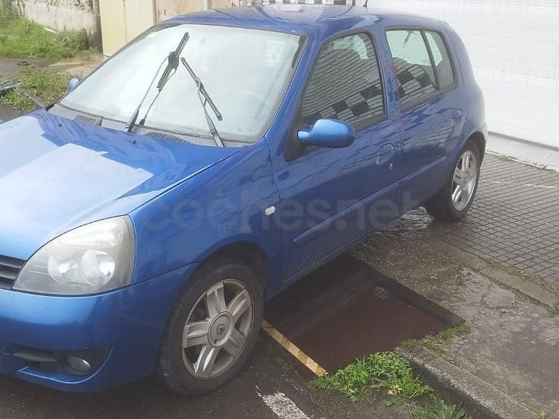Usado Renault Clio II Authentique 60 CV (44 kW) 2006 Azul Berlina
