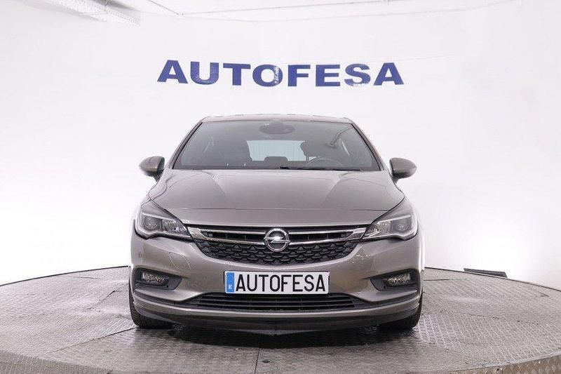 Usado Opel Astra Dynamic 150 CV (110 kW) 2016 Marron Utilitario