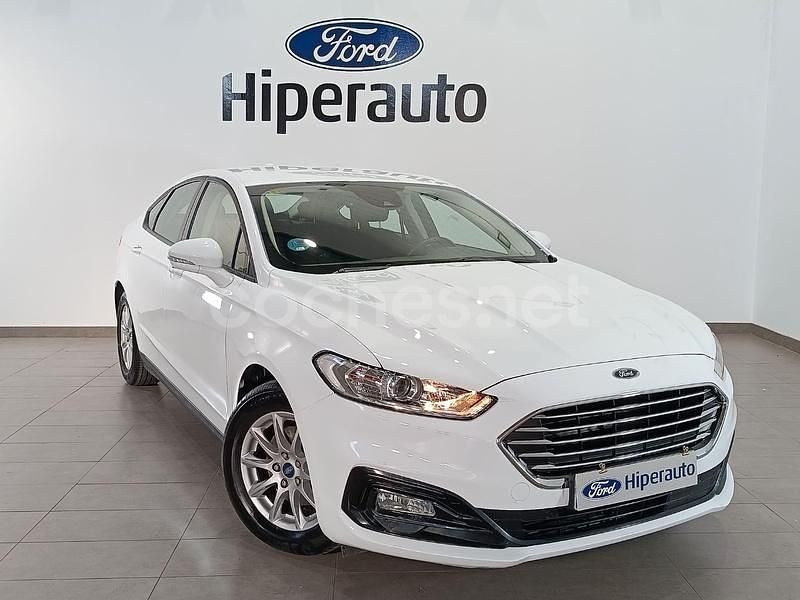 Blanco Usado 2020 Ford Mondeo Trend Berlina | 18.900 € (Caro) - Imagen 1/4