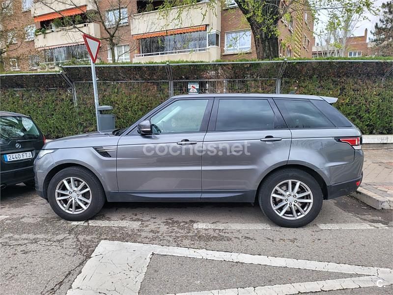 Usado Land Rover Range Rover SE 258 CV (189 kW) 2016 Gris / plata SUV