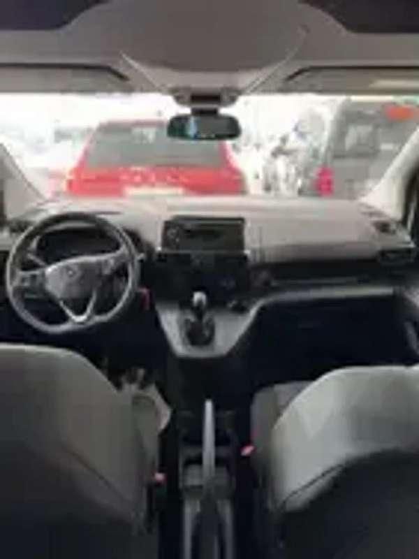 Usado Opel Combo Life Edition 102 CV (75 kW) 2020 Blanco Monovolumen