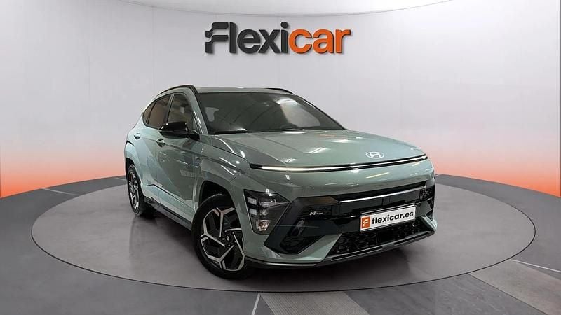 Usado Hyundai Kona N Line 141 CV (103 kW) 2024 Gris SUV