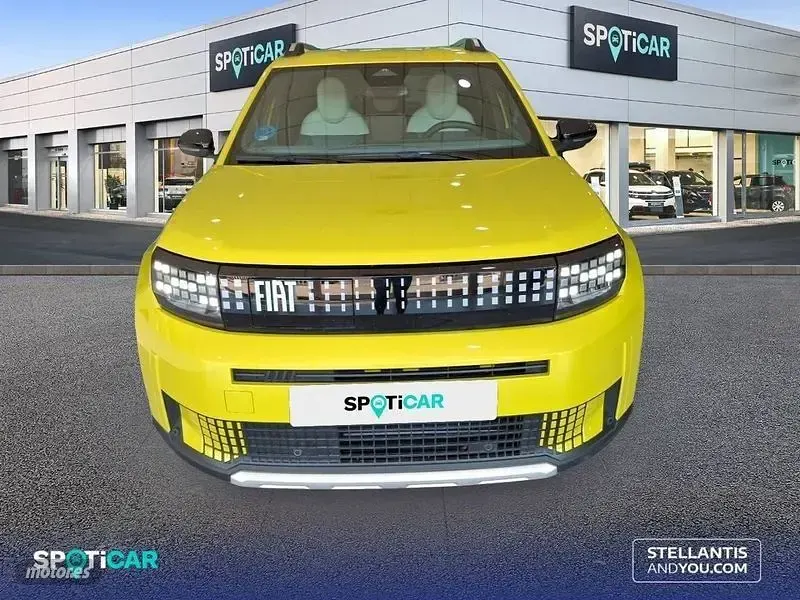 Usado Fiat Grande Panda La Prima 83 kW (113 CV) 2025 Amarillo Utilitario