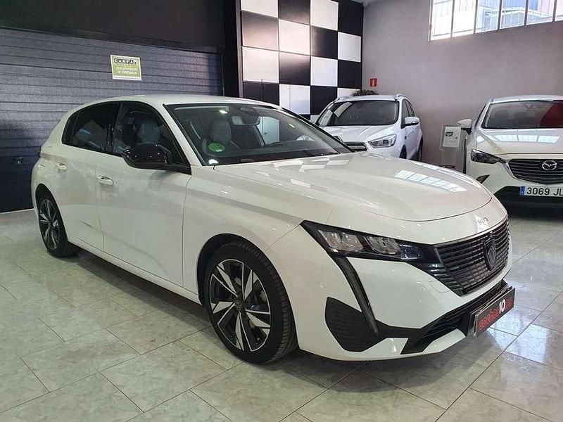 Usado Peugeot 308 Allure 131 CV (96 kW) 2022 Blanco Utilitario
