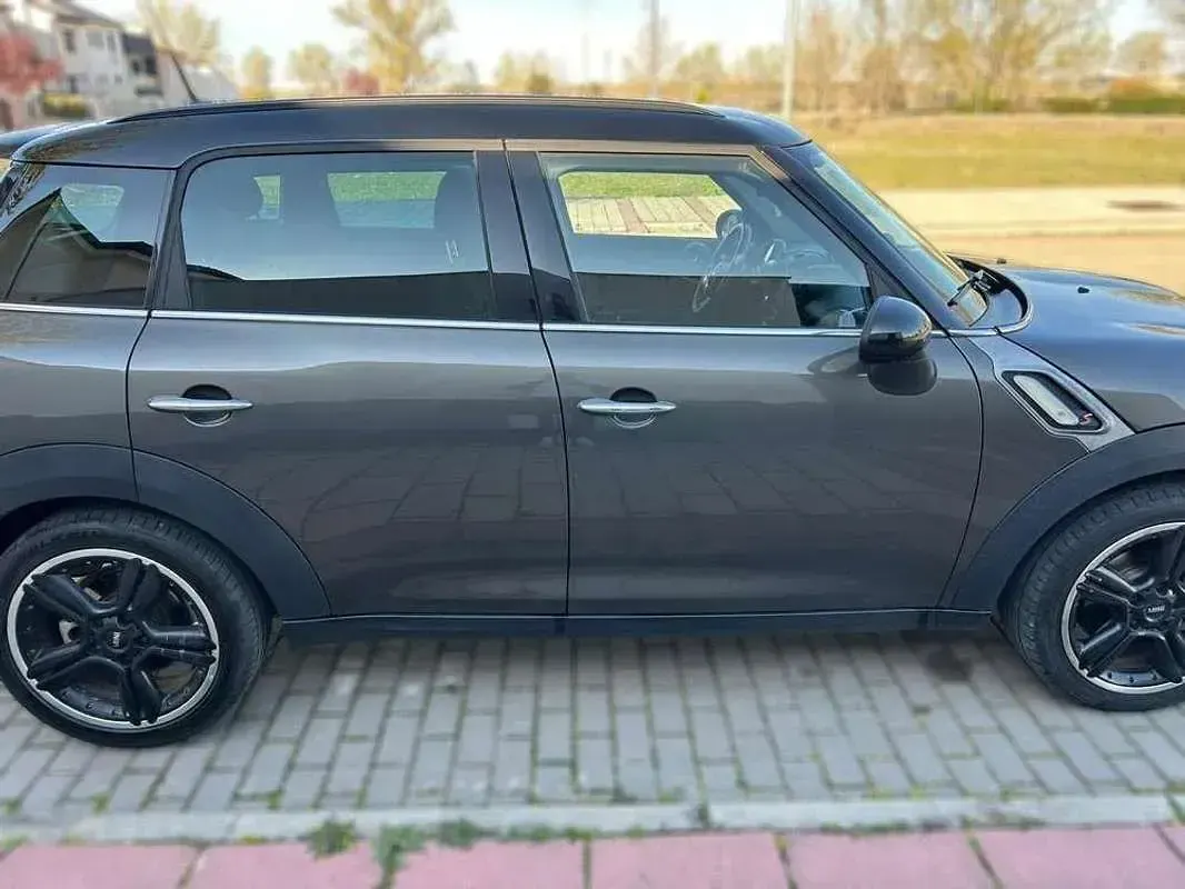 Usado Mini Cooper SD 143 CV (105 kW) 2013 Marrón Utilitario