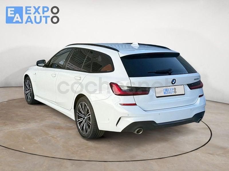 Usado BMW 330e Comfort Edition 292 CV (214 kW) 2021 Blanco Familiar