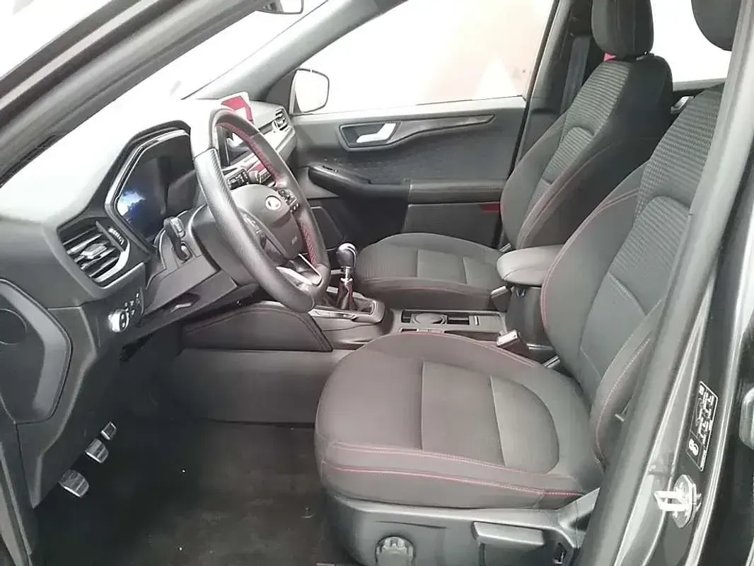 Usado Ford Kuga ST-Line 120 CV (88 kW) 2020 Gris SUV