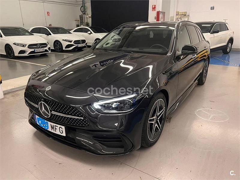 Gris / plata Usado 2023 Mercedes C220 Familiar | 39.995 € (Precio justo) - Imagen 1/4