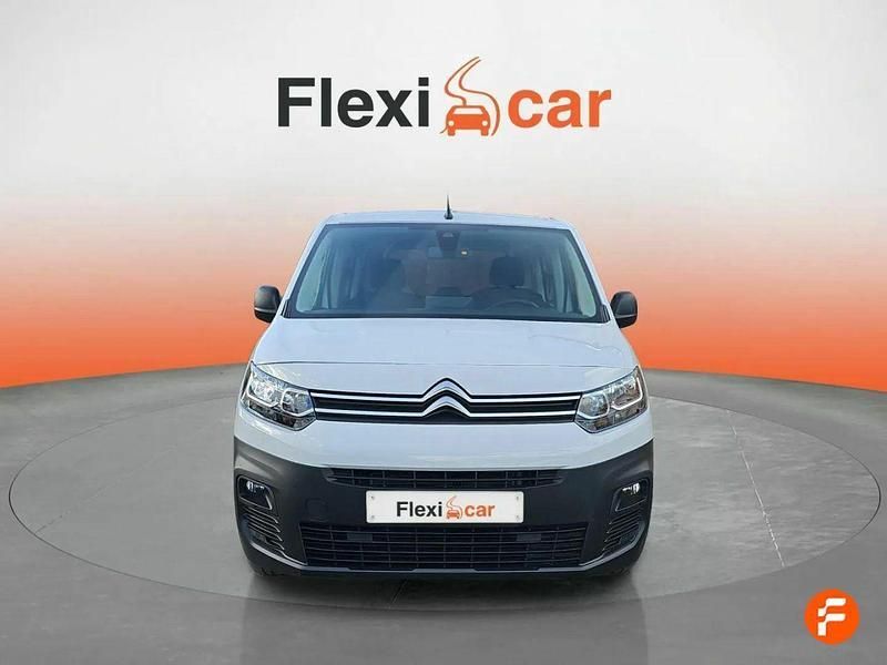 Usado Citroën Berlingo Feel 102 CV (75 kW) 2023 Blanco Monovolumen