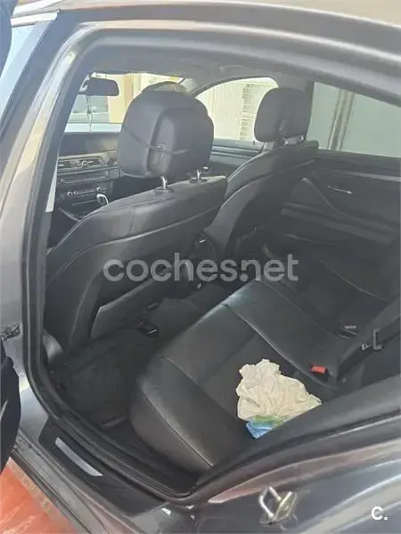 Usado BMW 520 184 CV (135 kW) 2012 Gris / plata Berlina