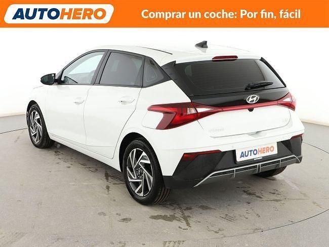 Usado Hyundai i20 84 CV (61 kW) 2024 Blanco Utilitario