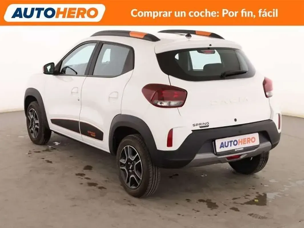 Usado Dacia Spring Expression 33 kW (45 CV) 2023 Blanco Utilitario