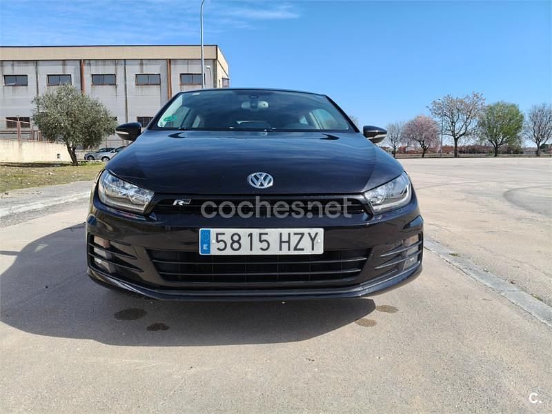 Usado VW Scirocco R-line 125 CV (91 kW) 2014 Negro Coupe